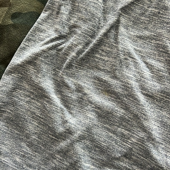 LAST CHANCE Boys 6/7 Polos - Picture 4 of 8